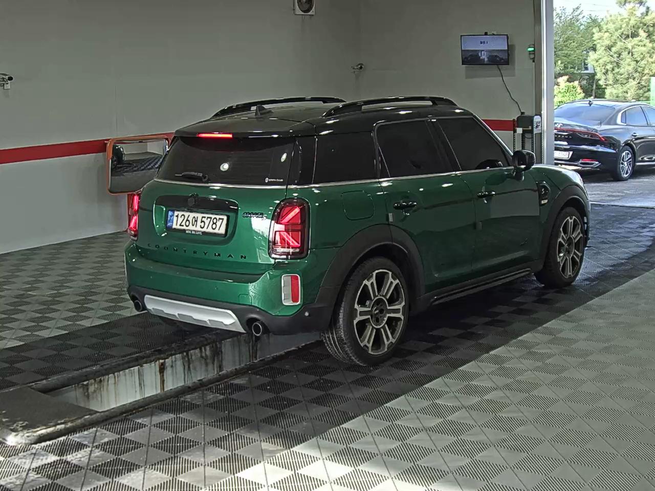 BMW MINI 2023 - Image 4