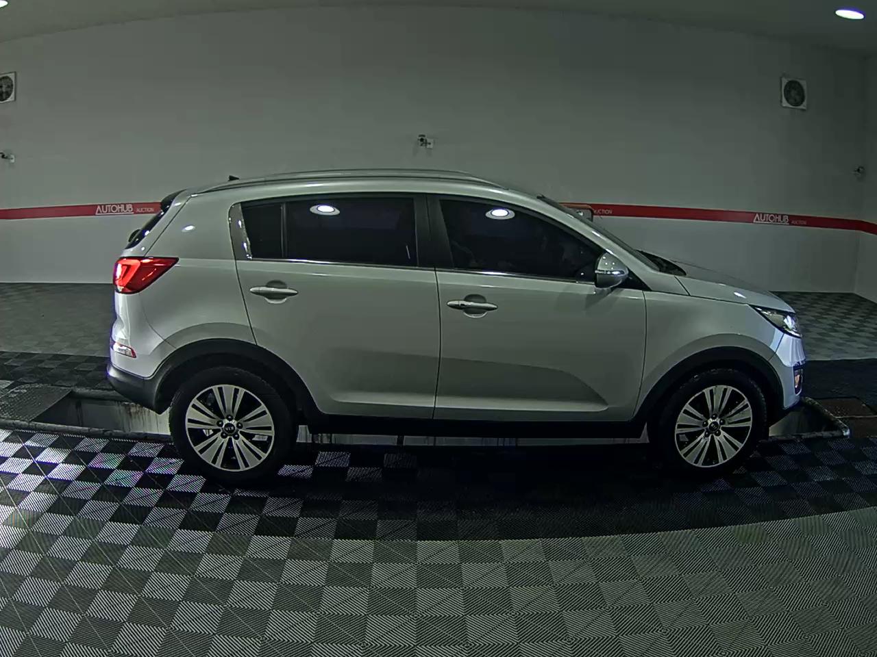 كيا أخرى 2015 - صورة 3