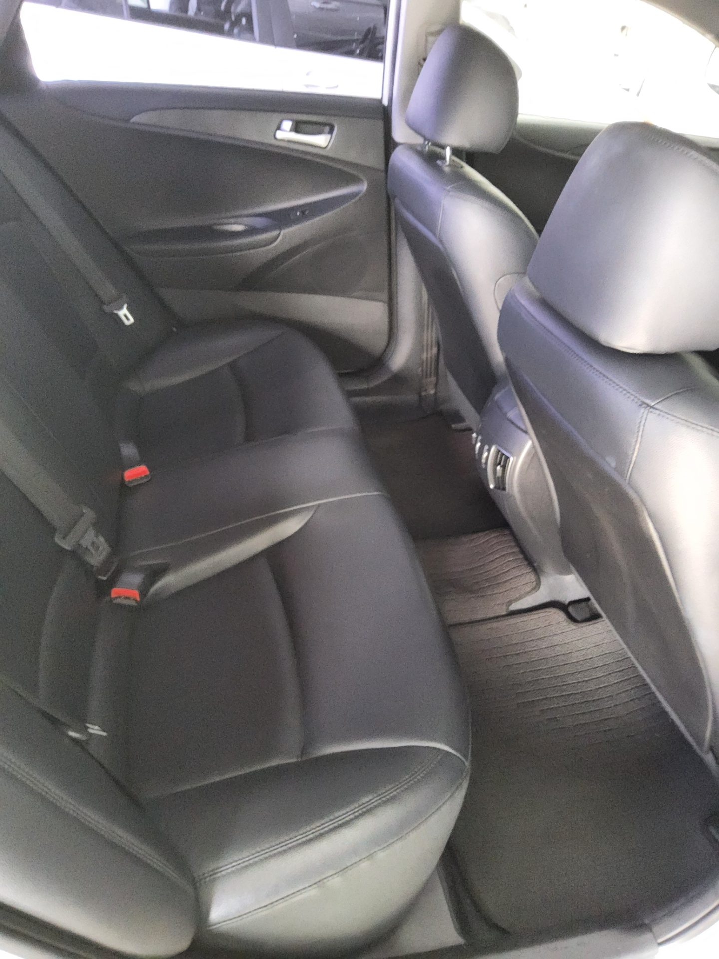 هيونداي سوناتا 2014 - صورة 12