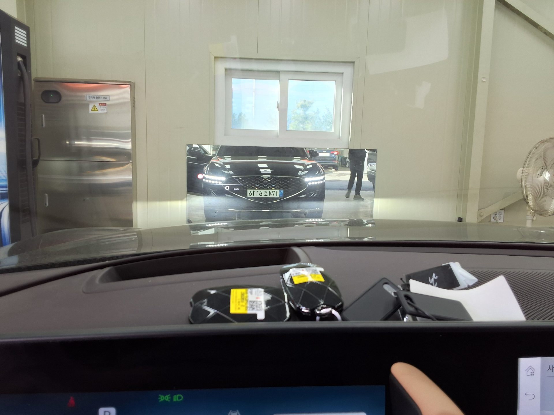 هيونداي جينيسيس 2023 - صورة 17