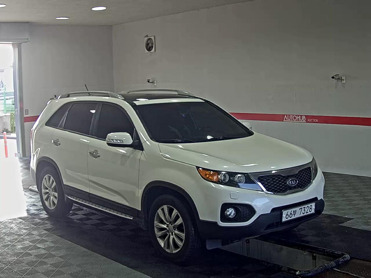 كيا سورينتو 2012 - صورة 2