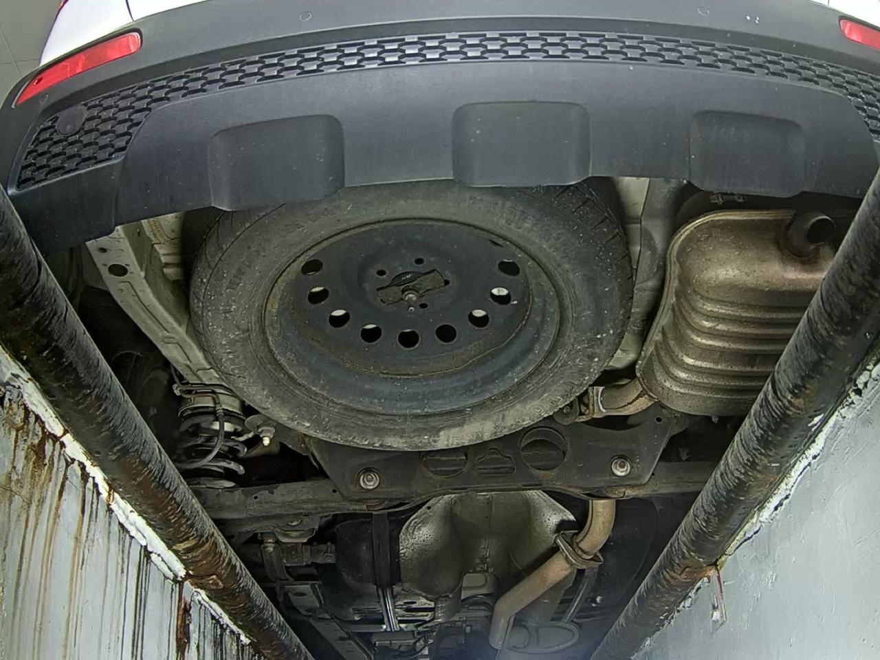 كيا سورينتو 2012 - صورة 7