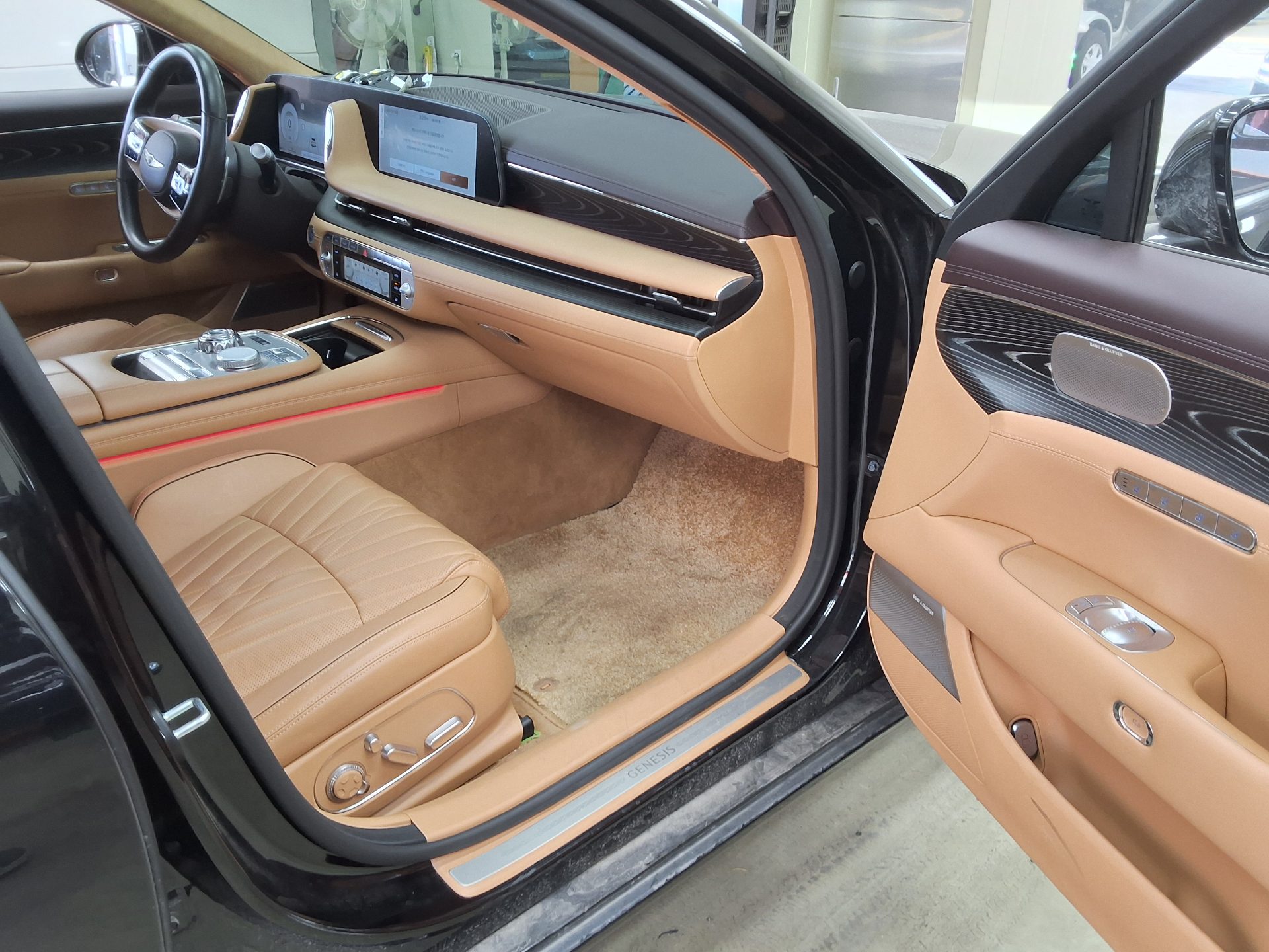 هيونداي جينيسيس 2023 - صورة 13