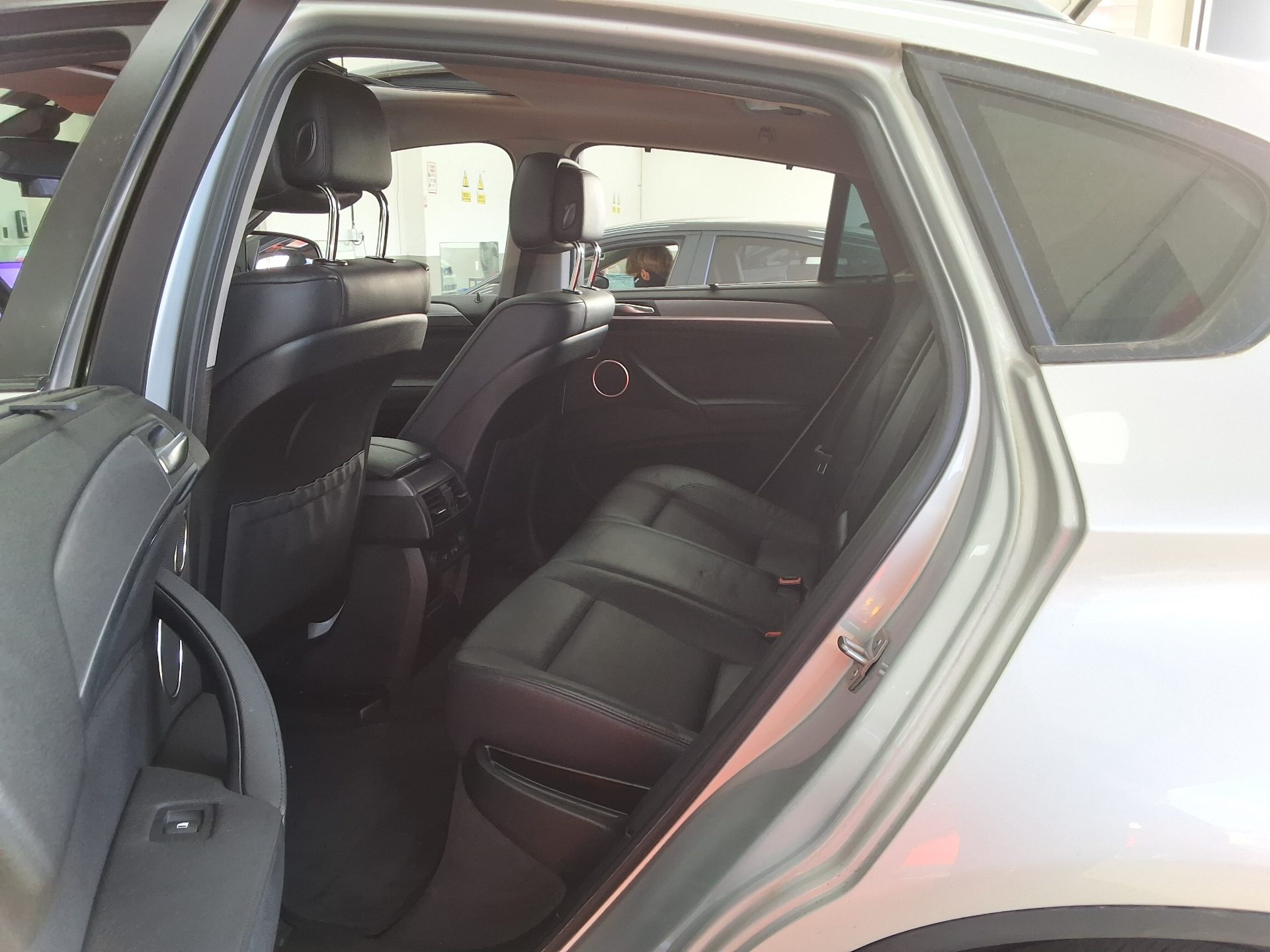 بي إم دبليو X6 2014 - صورة 11