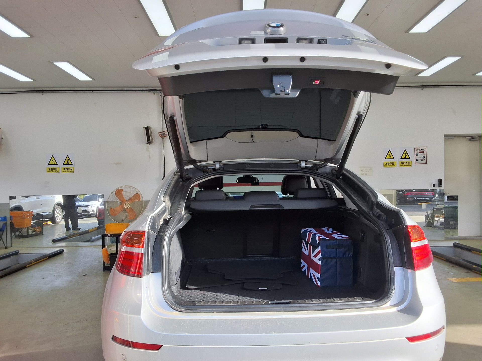 بي إم دبليو X6 2014 - صورة 14