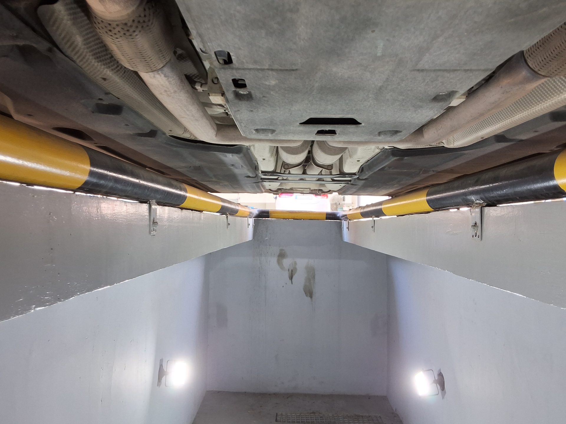 هيونداي جينيسيس 2023 - صورة 19