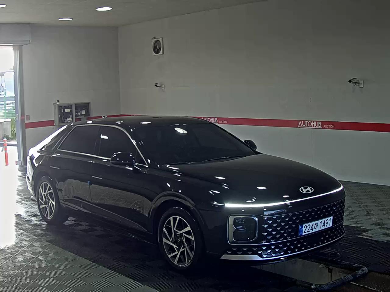 Hyundai Grandeur 2025 - Image 2