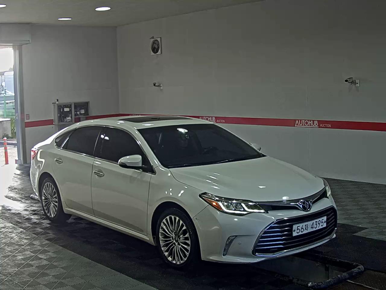 Toyota Avalon - 2
