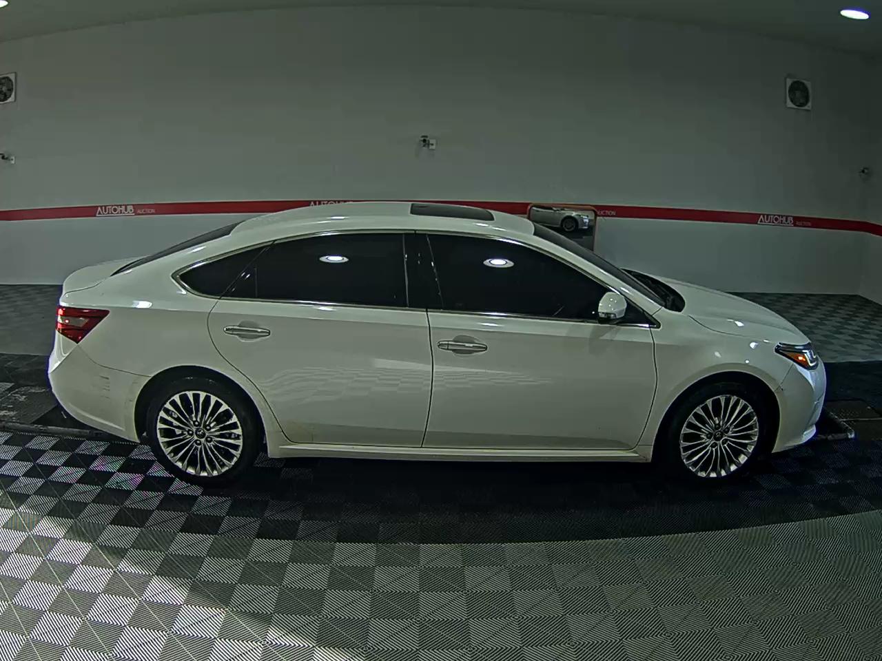 Toyota Avalon - 3