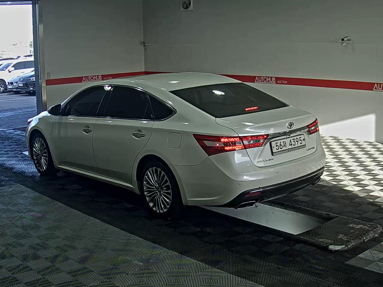 Toyota Avalon - 5
