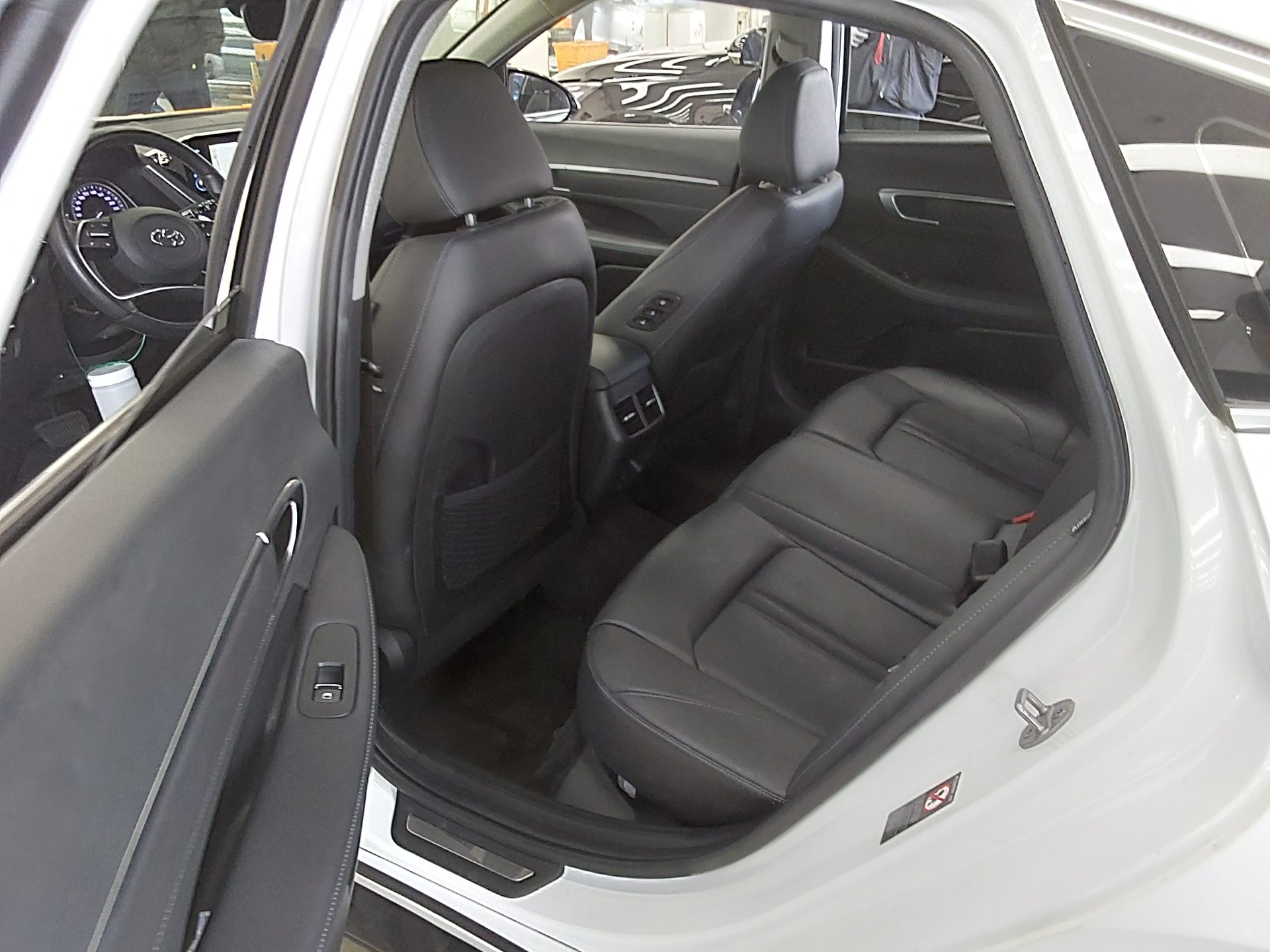 Hyundai Sonata 2023 - Image 11