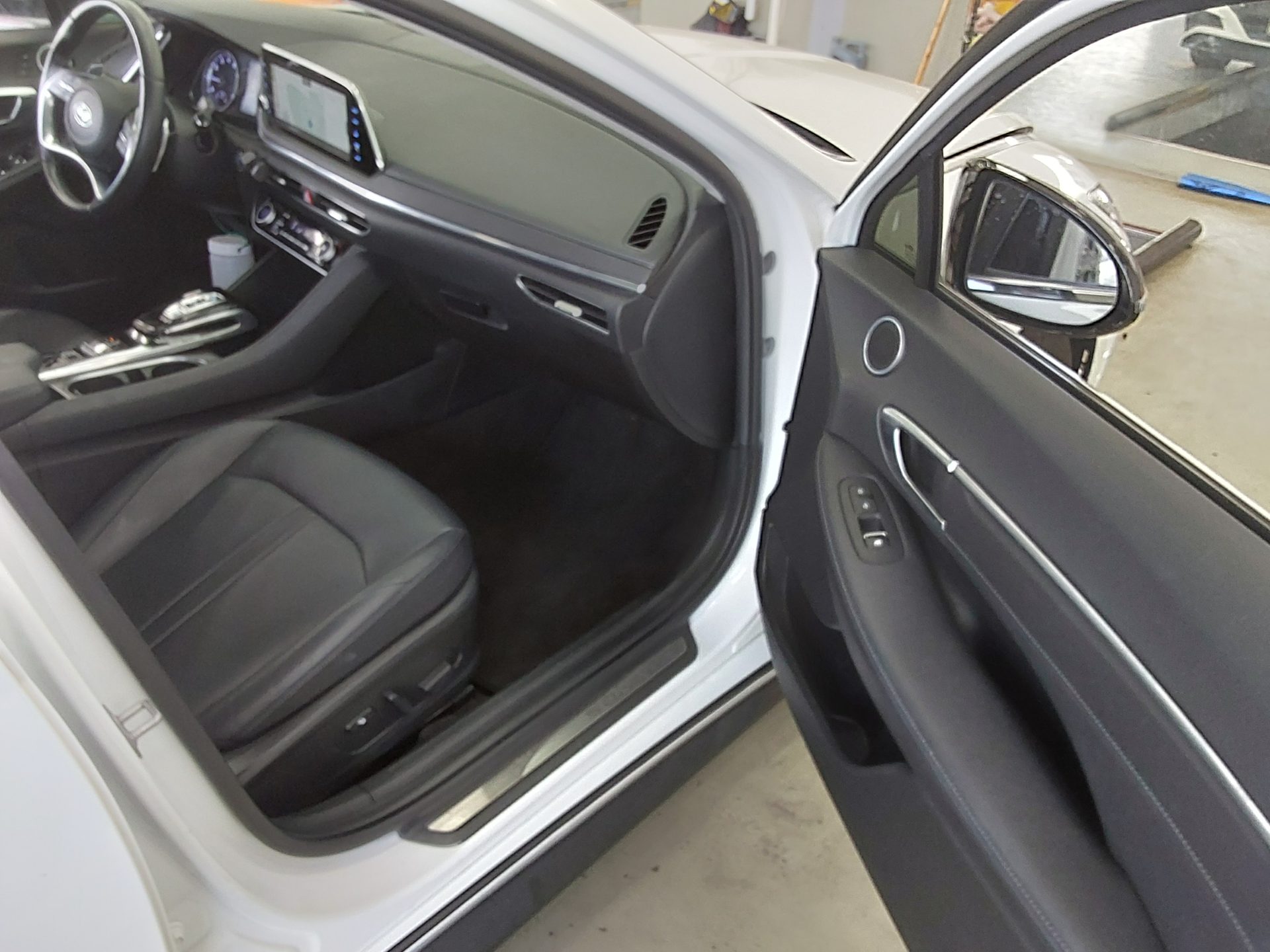 Hyundai Sonata 2023 - Image 13
