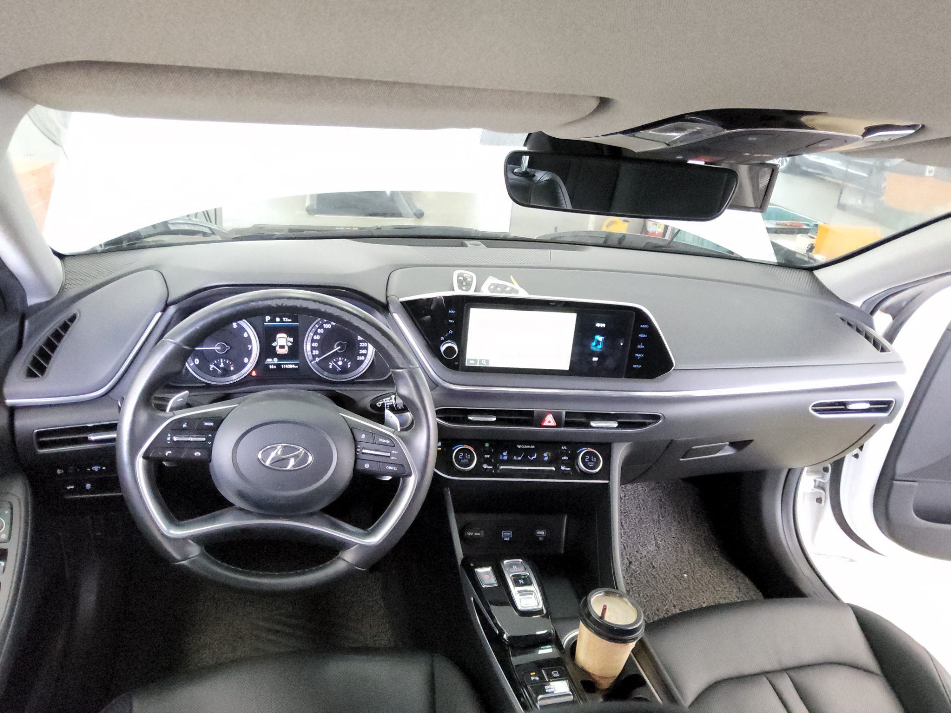 Hyundai Sonata 2022 - Image 10