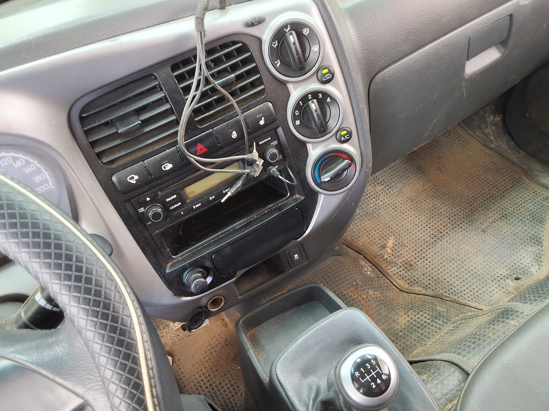 Kia Bongo 2015 - Image 12