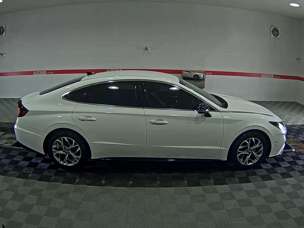 Hyundai Sonata 2023 - Image 3