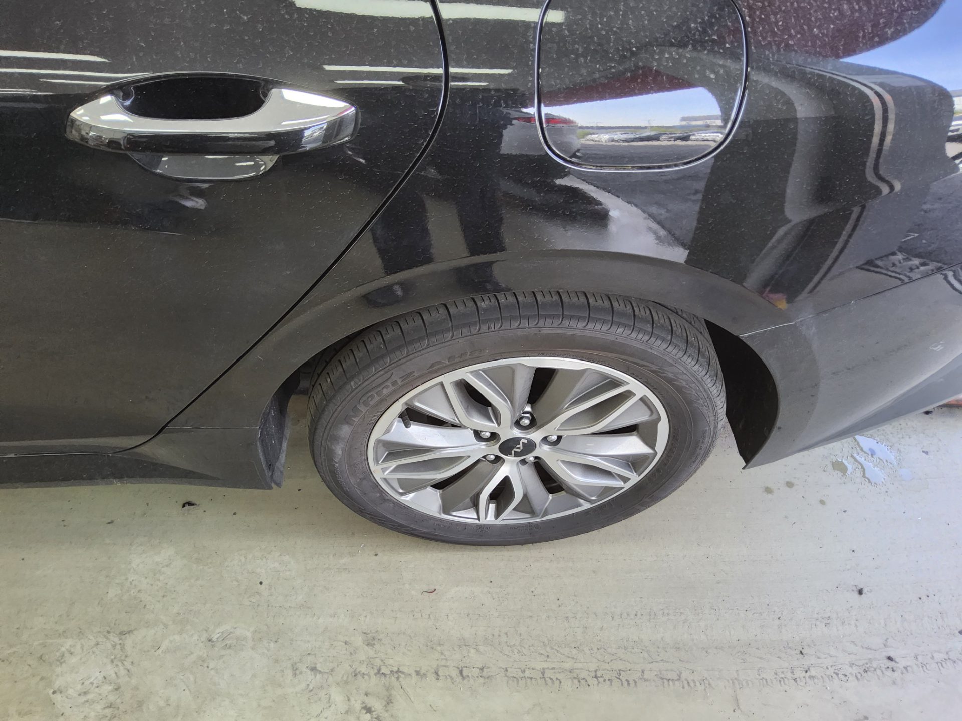 Kia K5 2023 - Image 19