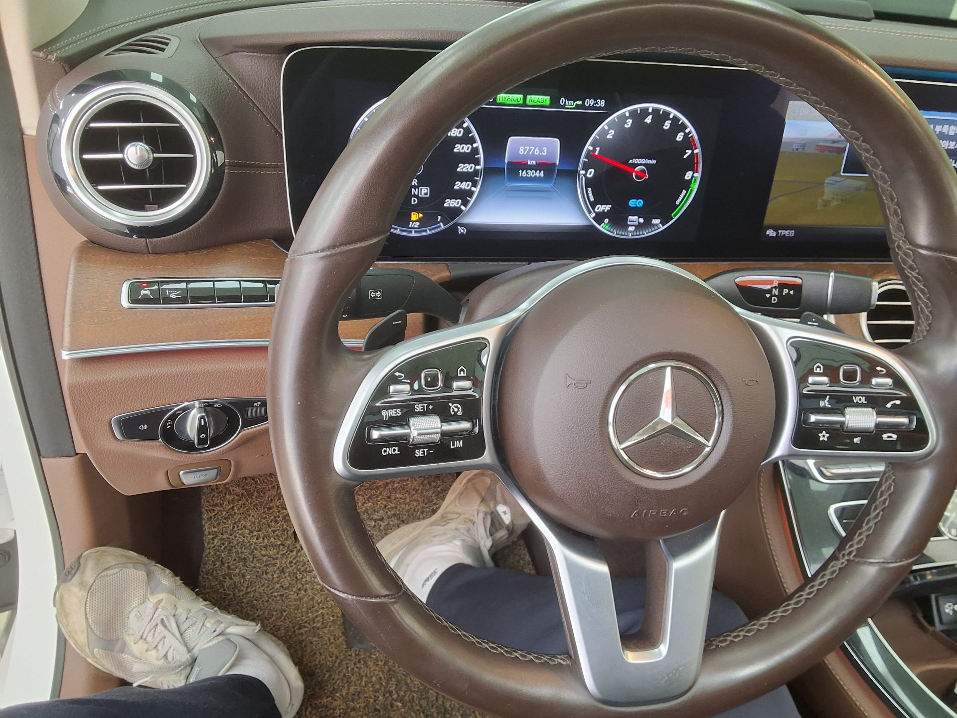 مرسيدس بنز إي كلاس 2019 - صورة 16