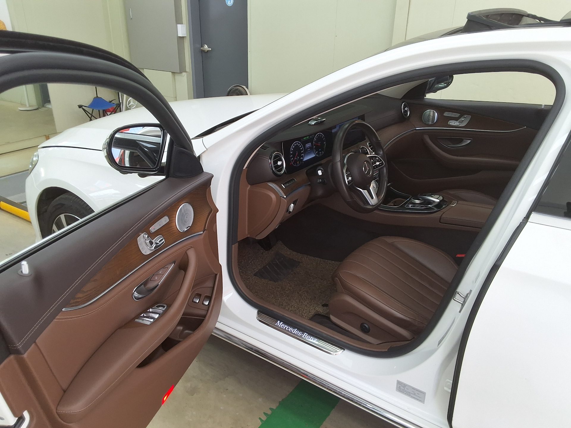 مرسيدس بنز إي كلاس 2019 - صورة 9