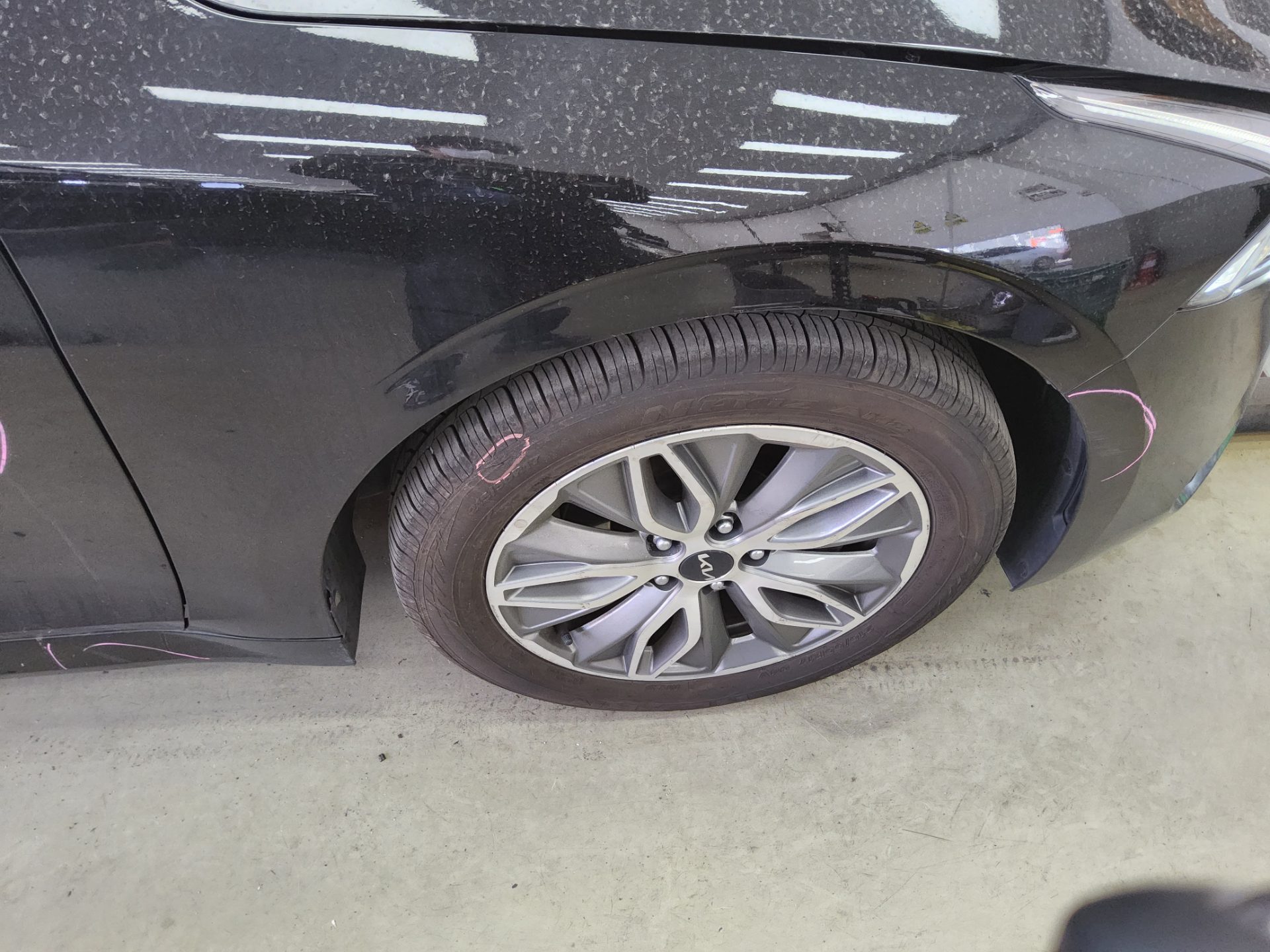 Kia K5 2023 - Image 20