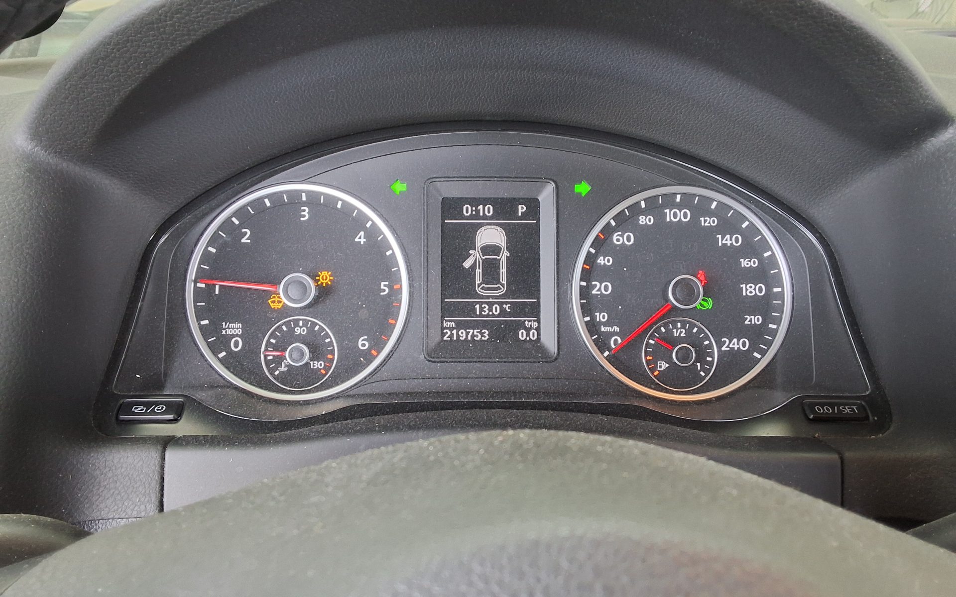 Volkswagen Tiguan 2016 - Image 8