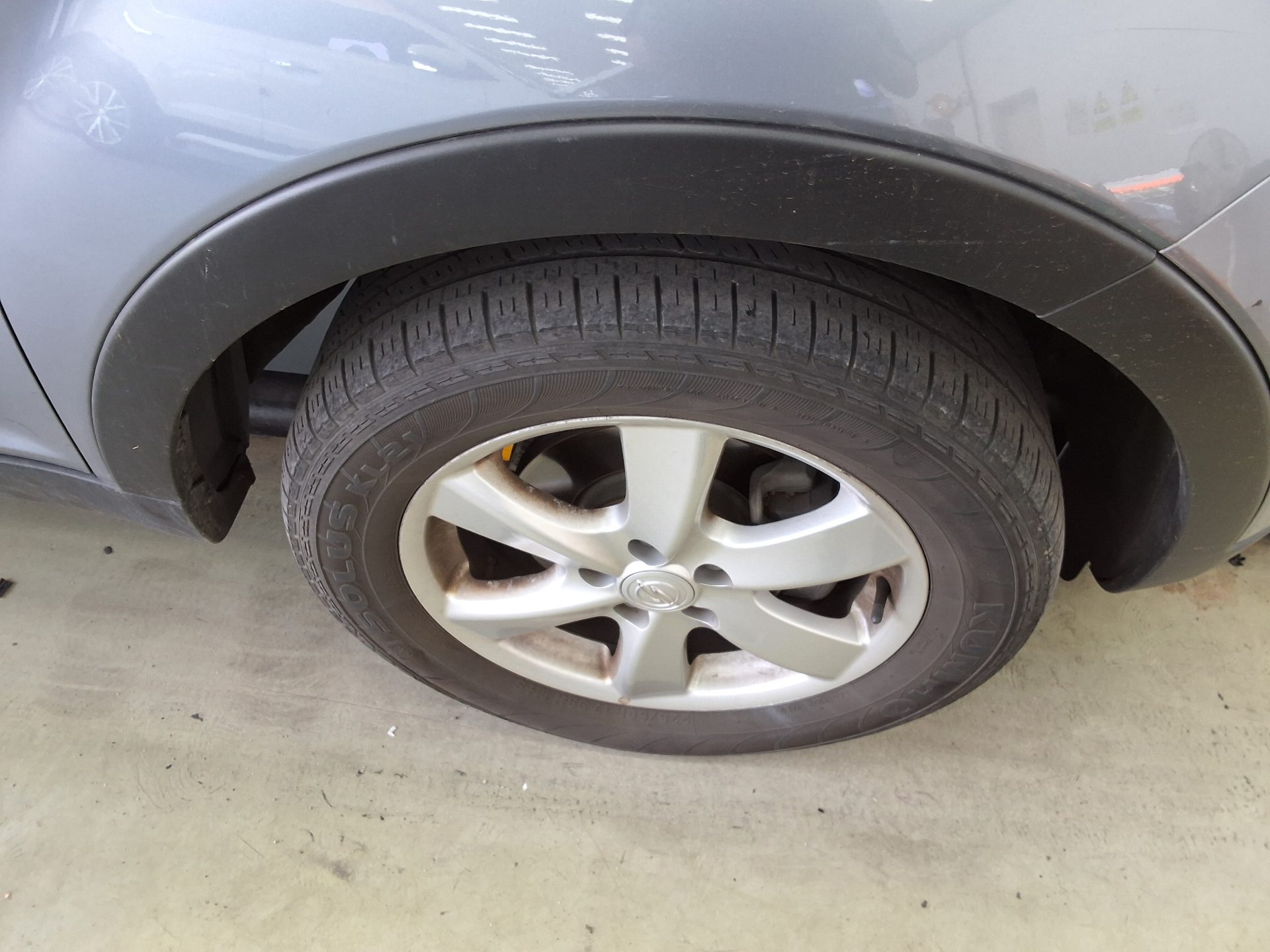KG Mobility Korando 2013 - Image 18