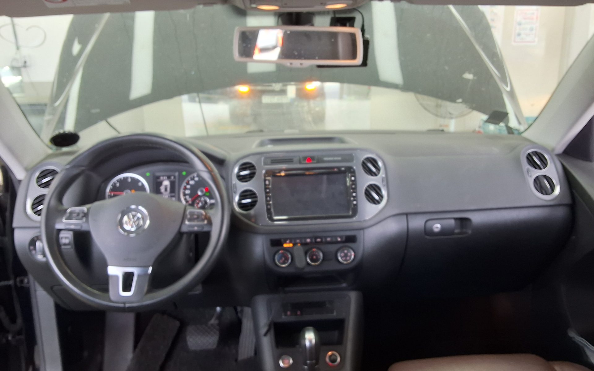 Volkswagen Tiguan 2016 - Image 10