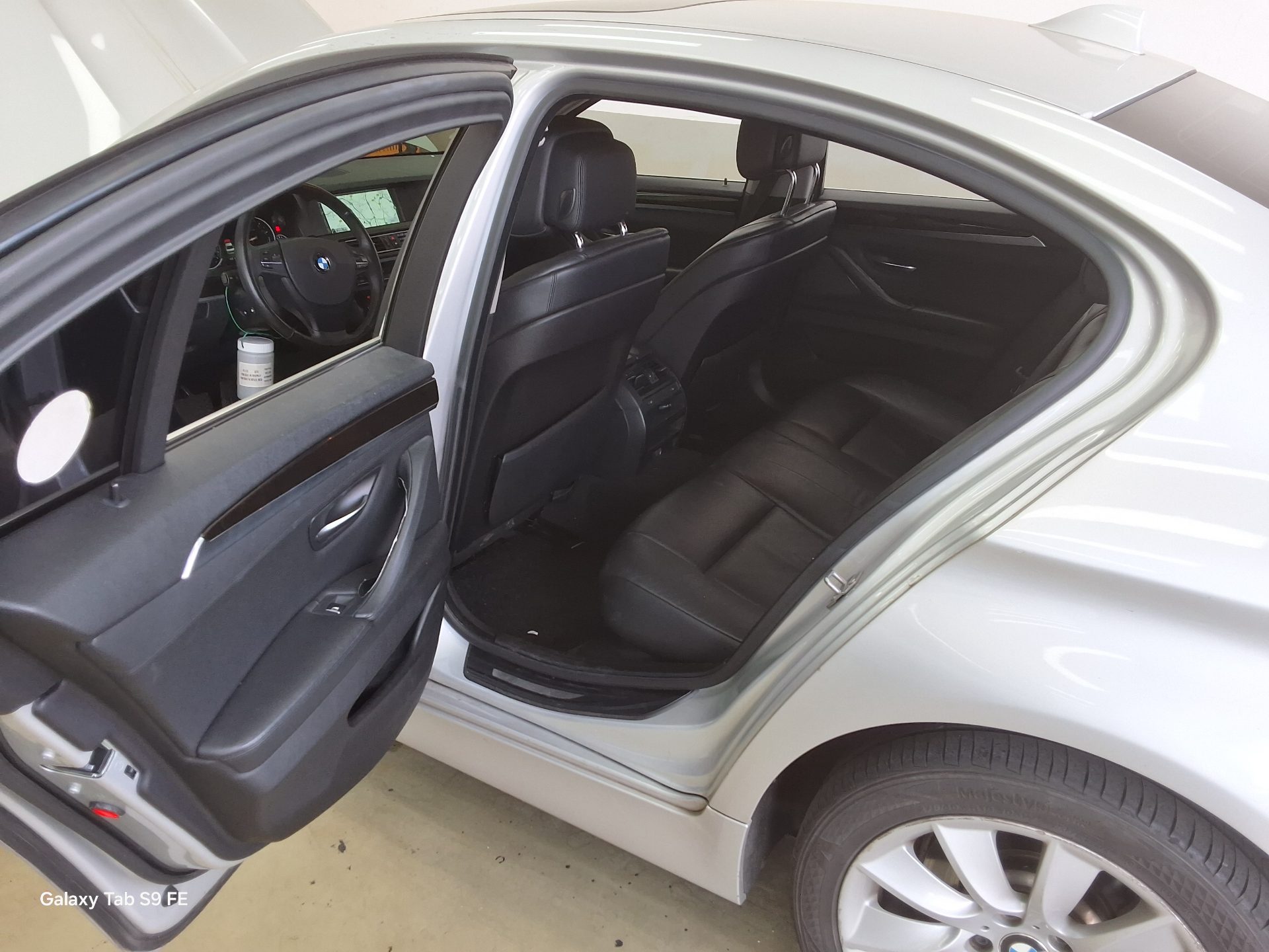 BMW 5 Series 2013 - Image 11