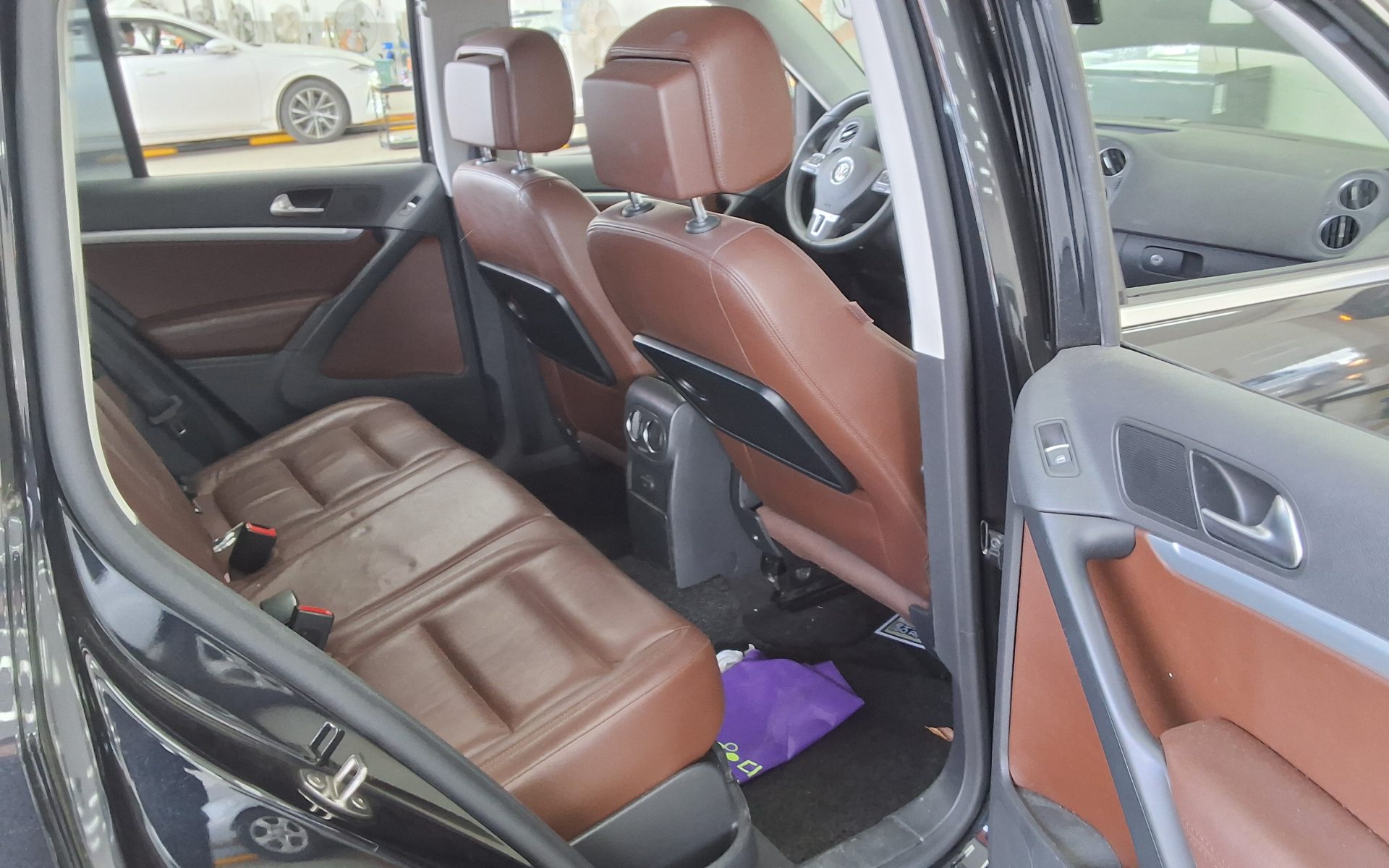 Volkswagen Tiguan 2016 - Image 12