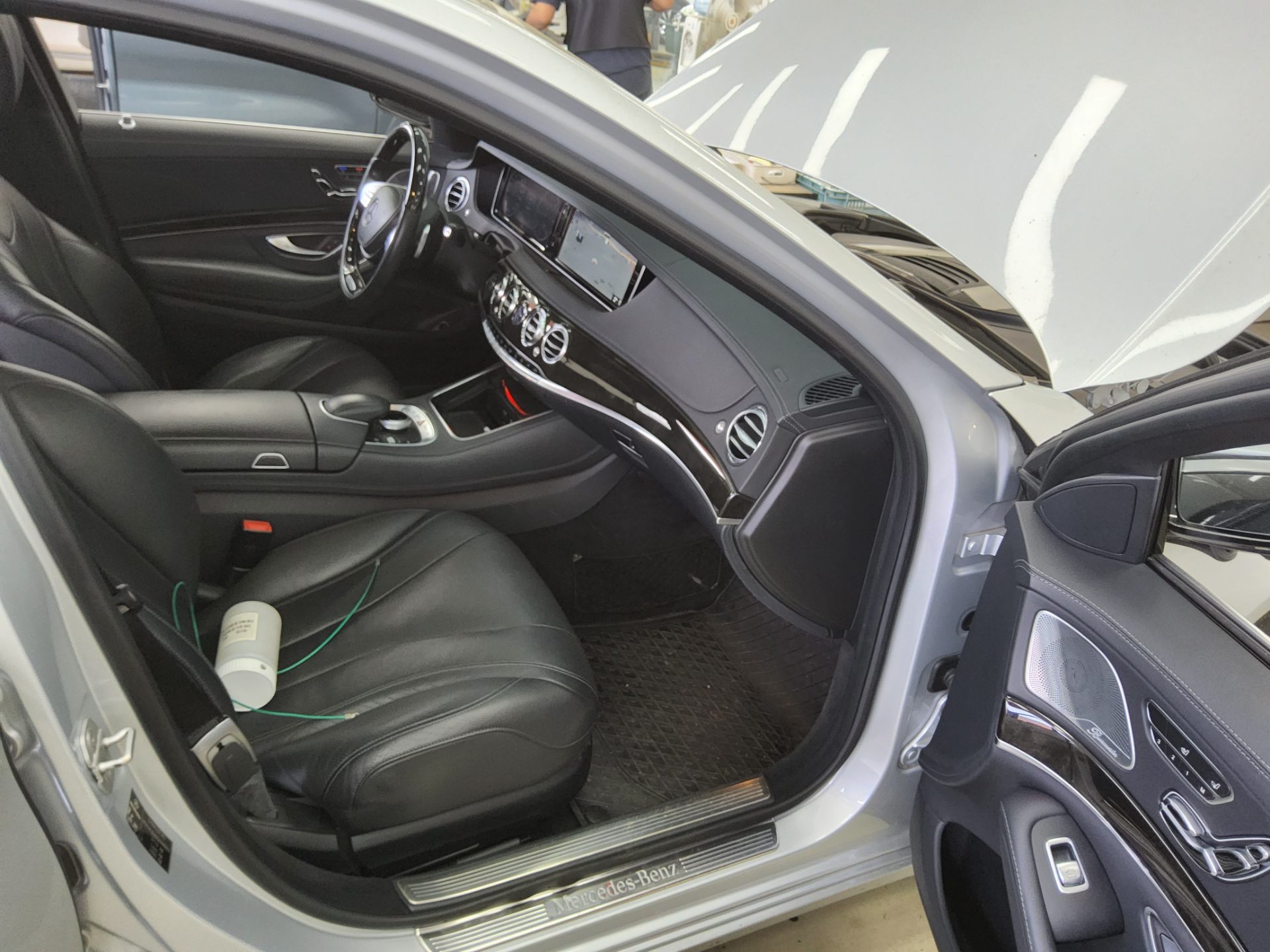 Mercedes-Benz S-Class - 13