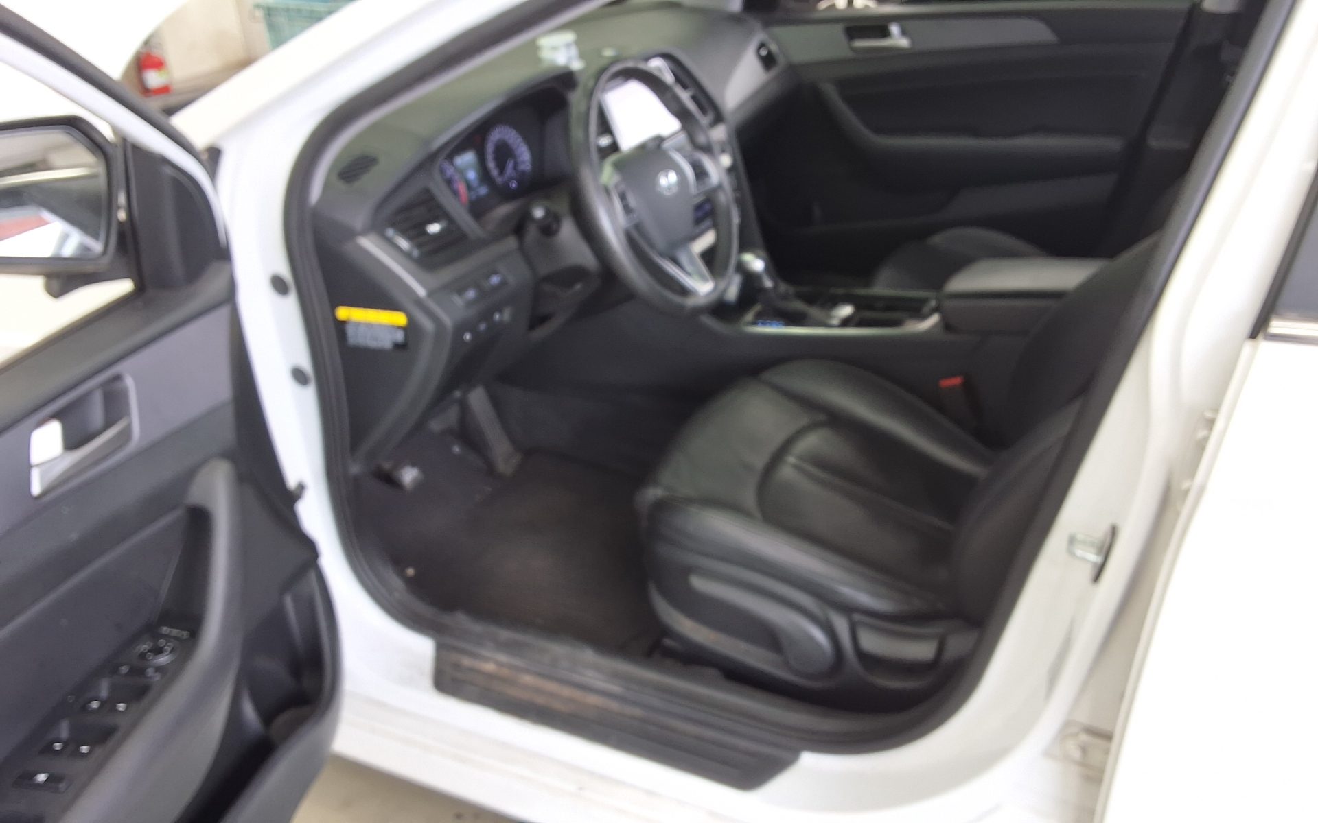 Hyundai Sonata 2018 - Image 9