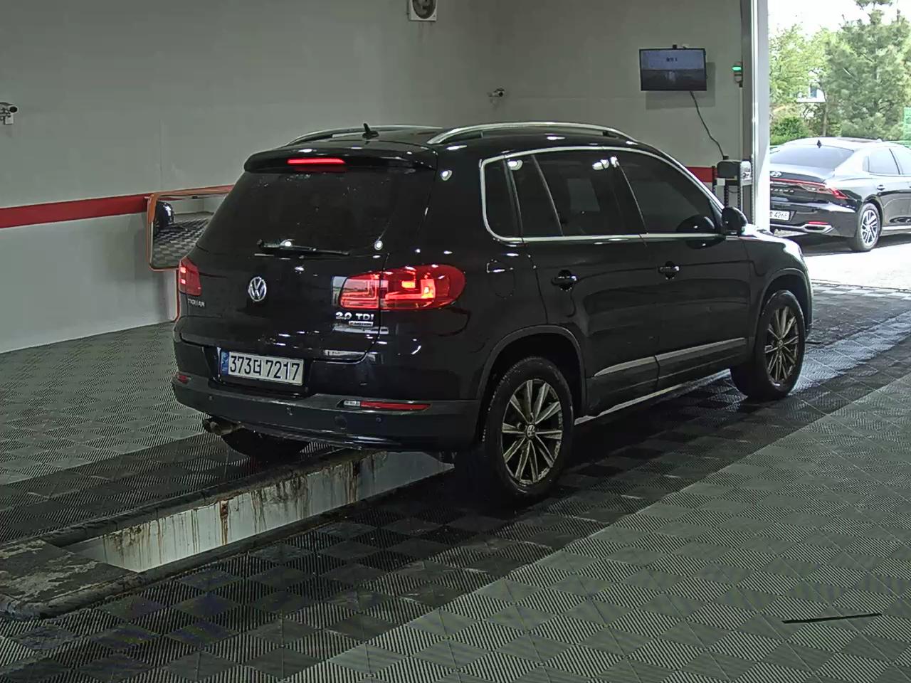 Volkswagen Tiguan 2016 - Image 4