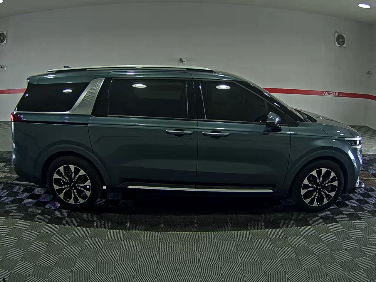 Kia SEDONA 2021 - Image 3