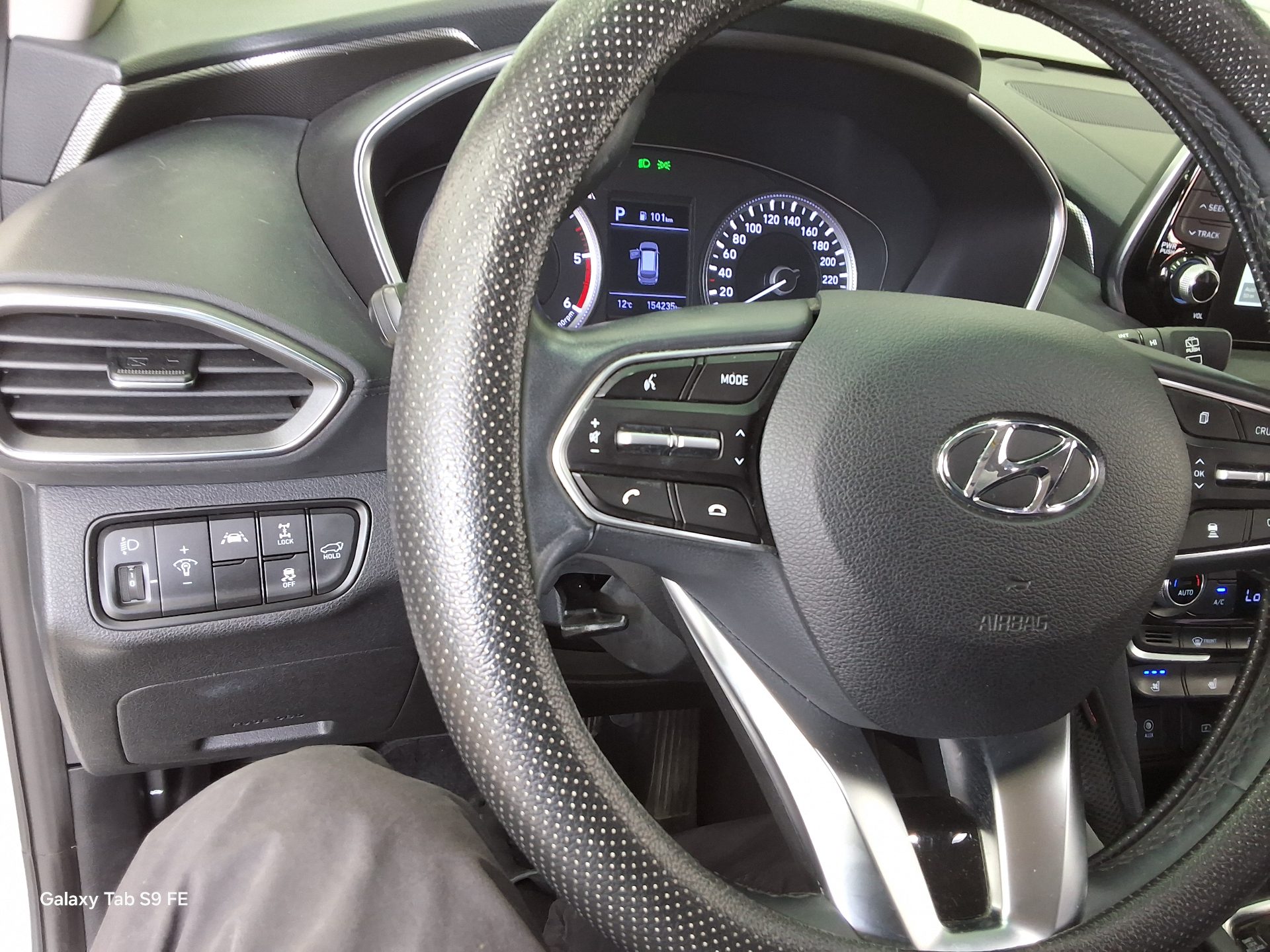 هيونداي سانتافي 2019 - صورة 16