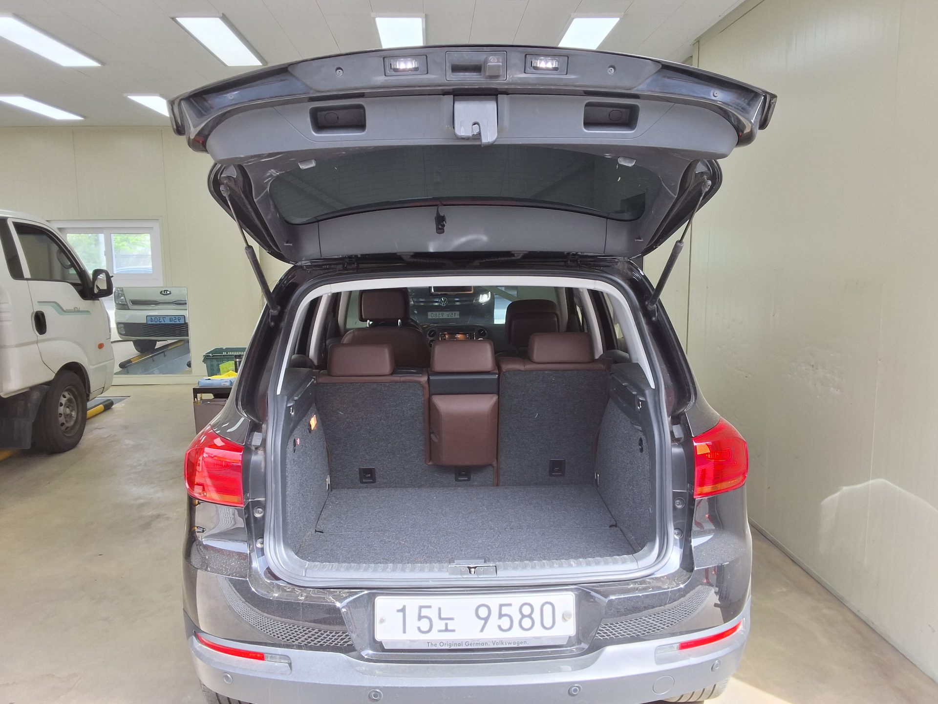 Volkswagen Tiguan - 14