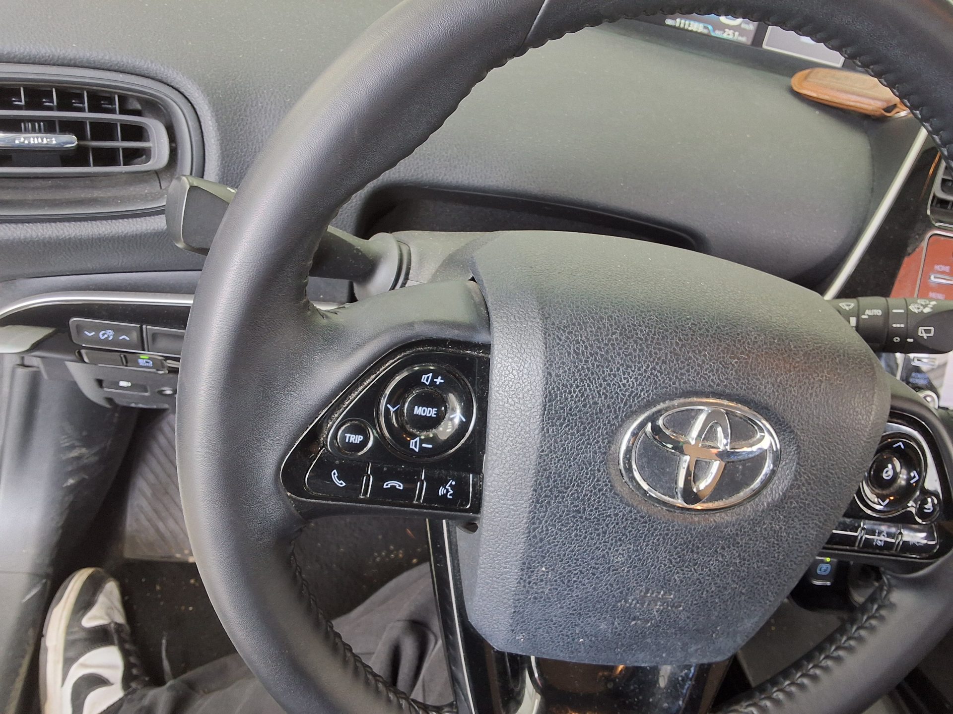 TOYOTA 프리우스 - 21