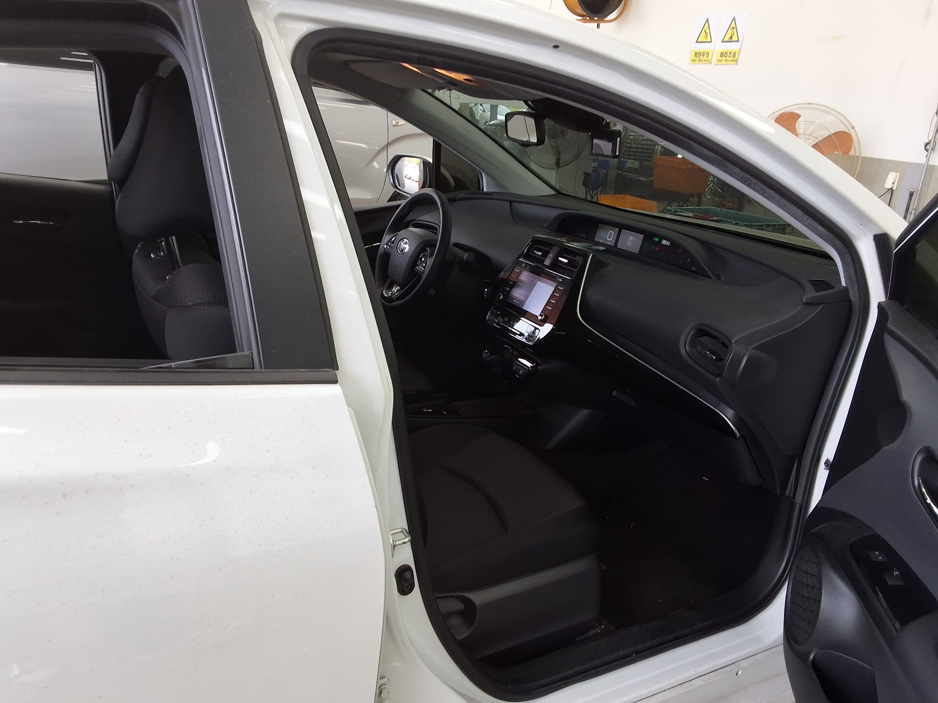 TOYOTA 프리우스 - 13