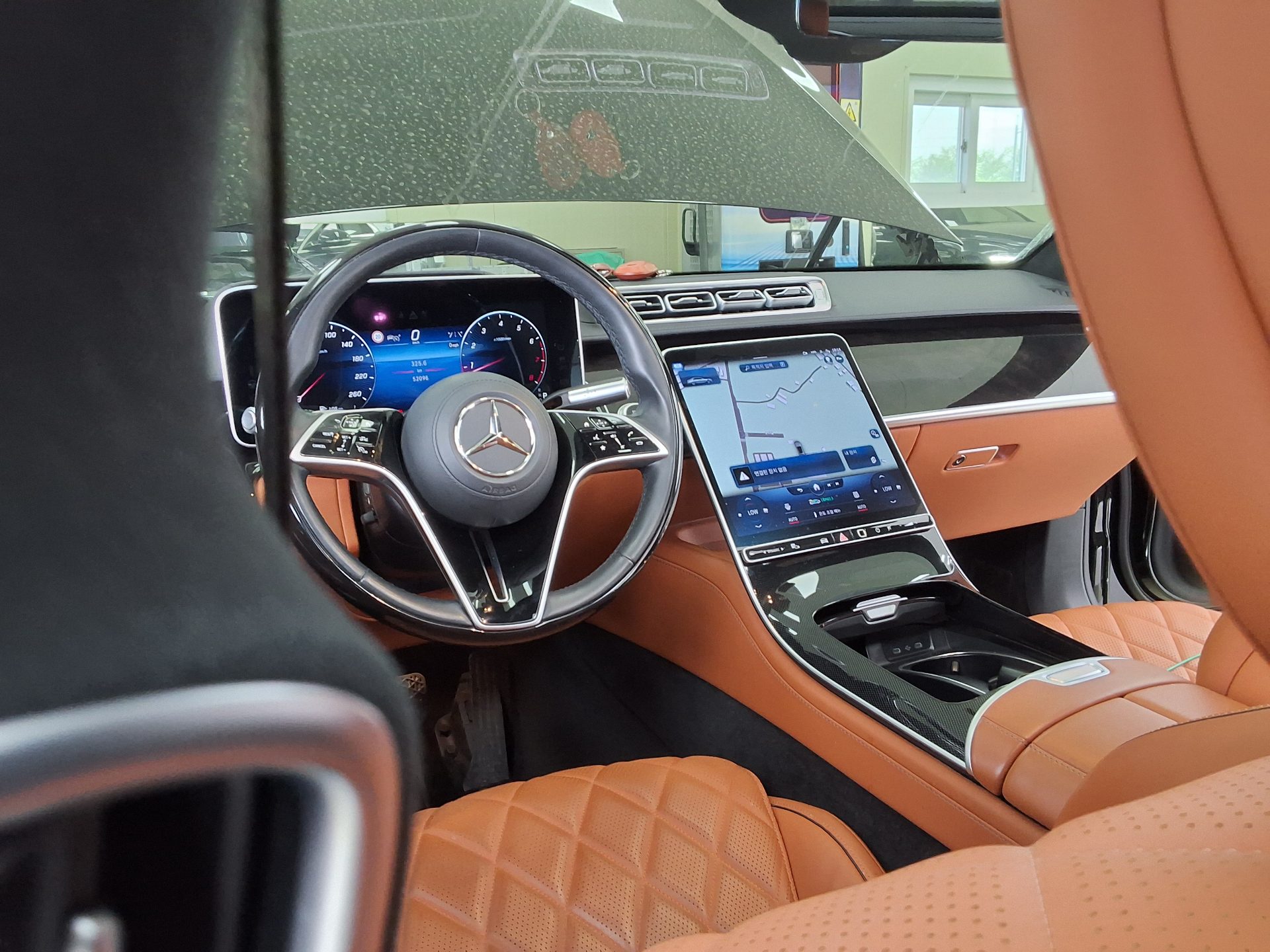 Mercedes-Benz S-Class 2022 - Image 10