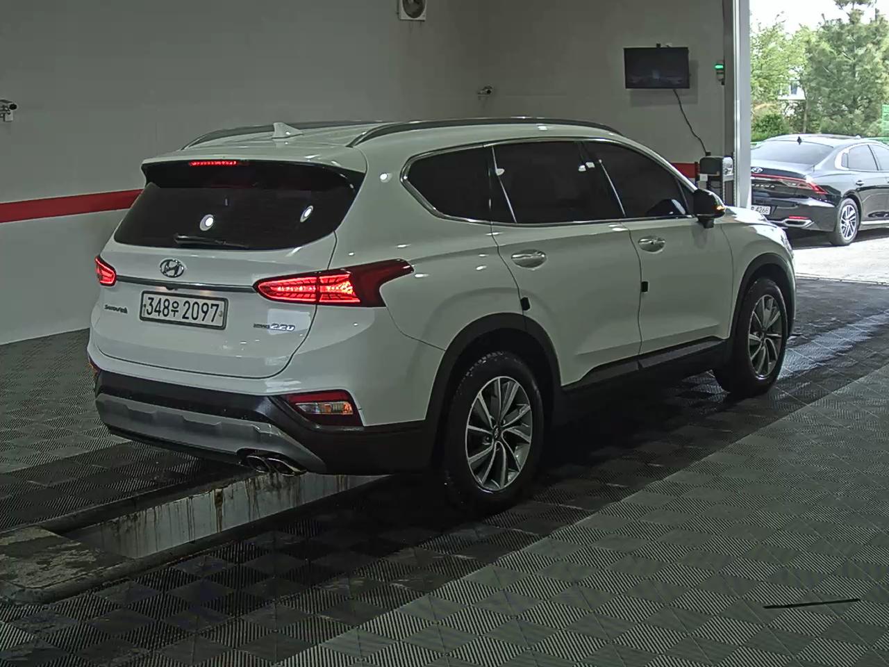 هيونداي سانتافي 2019 - صورة 4