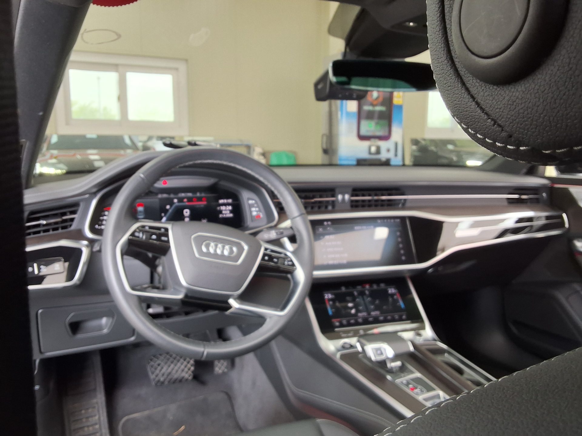 Audi A7 2023 - Image 10