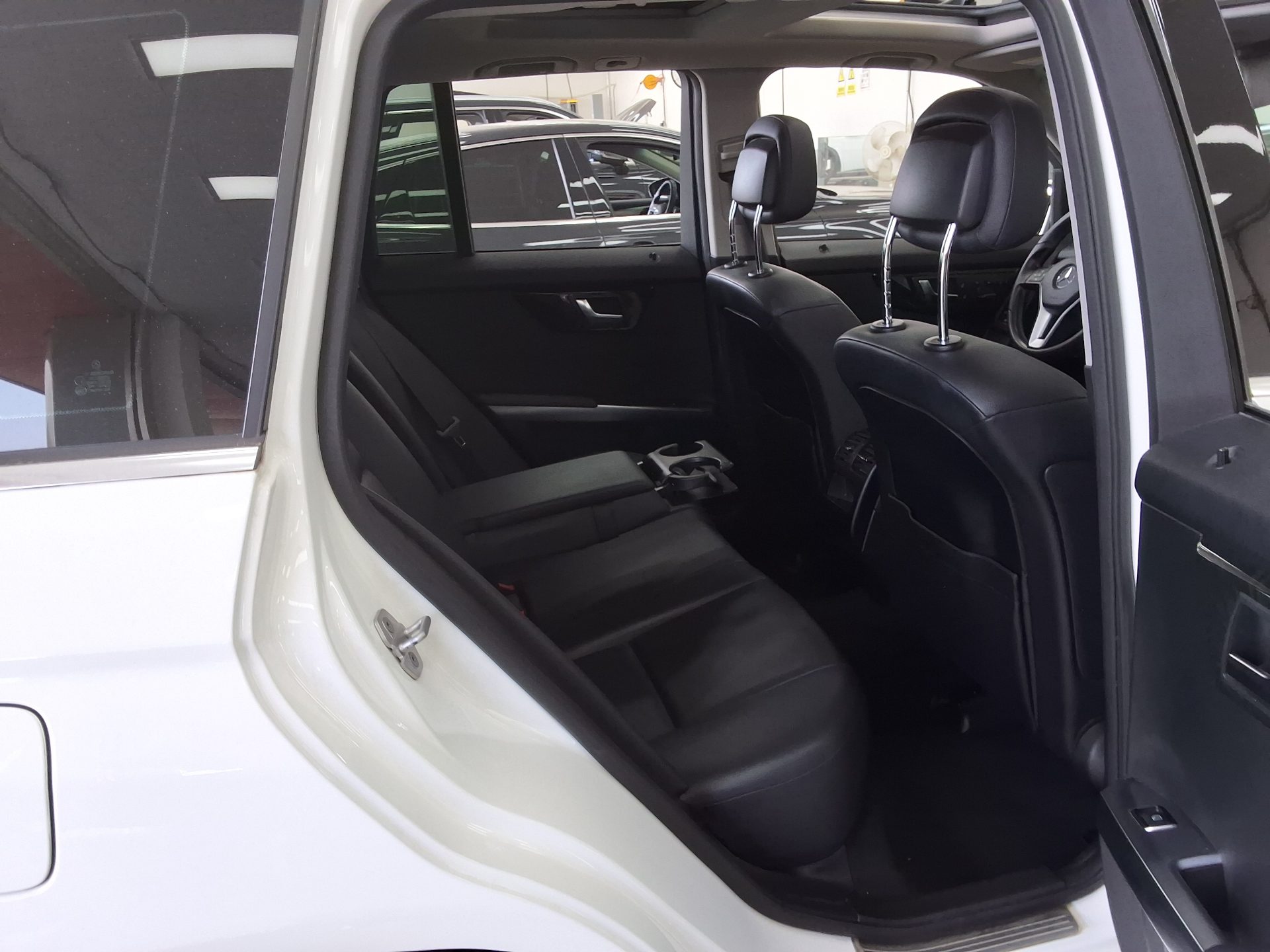 مرسيدس بنز GLK - 12
