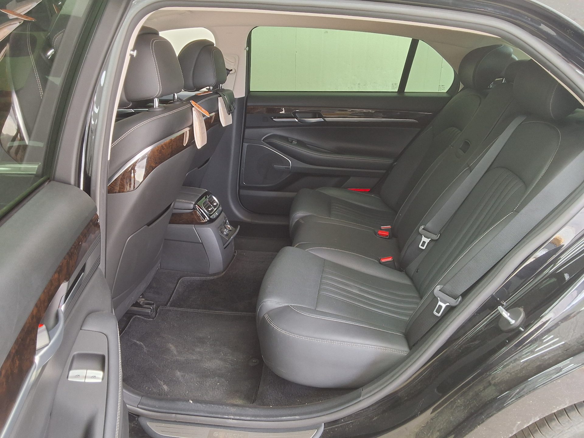 Genesis G90 2021 - Image 11
