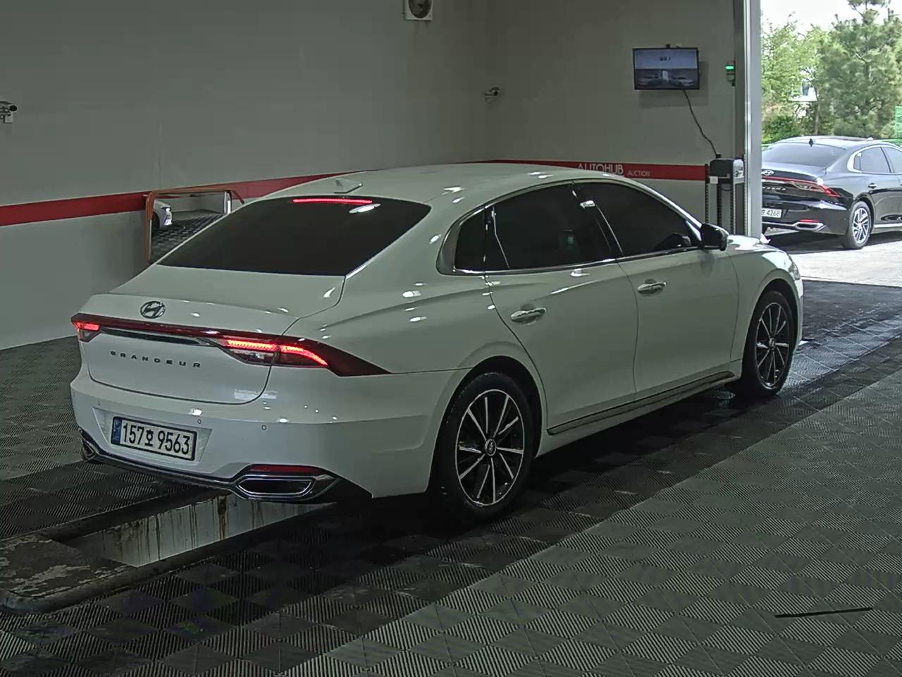 Hyundai Grandeur 2022 - Image 4
