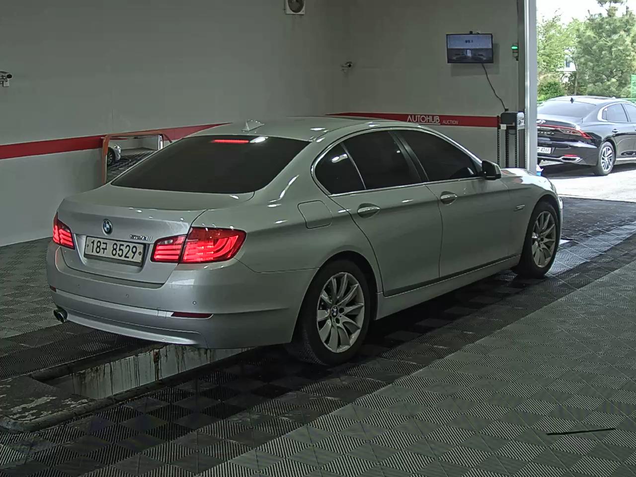 BMW 5 Series 2013 - Image 4