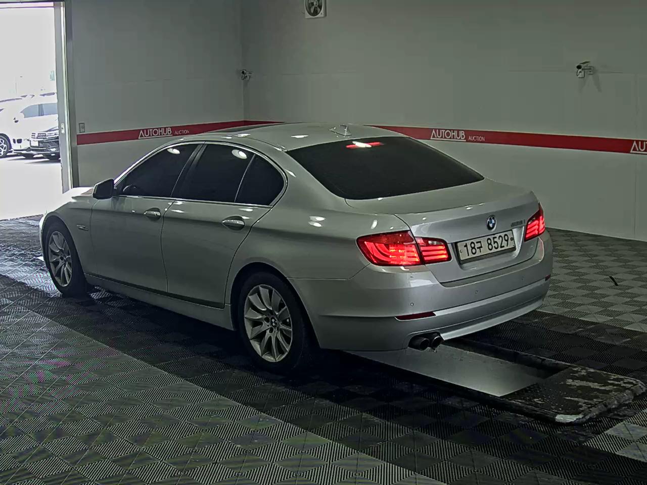 BMW 5 Series 2013 - Image 5