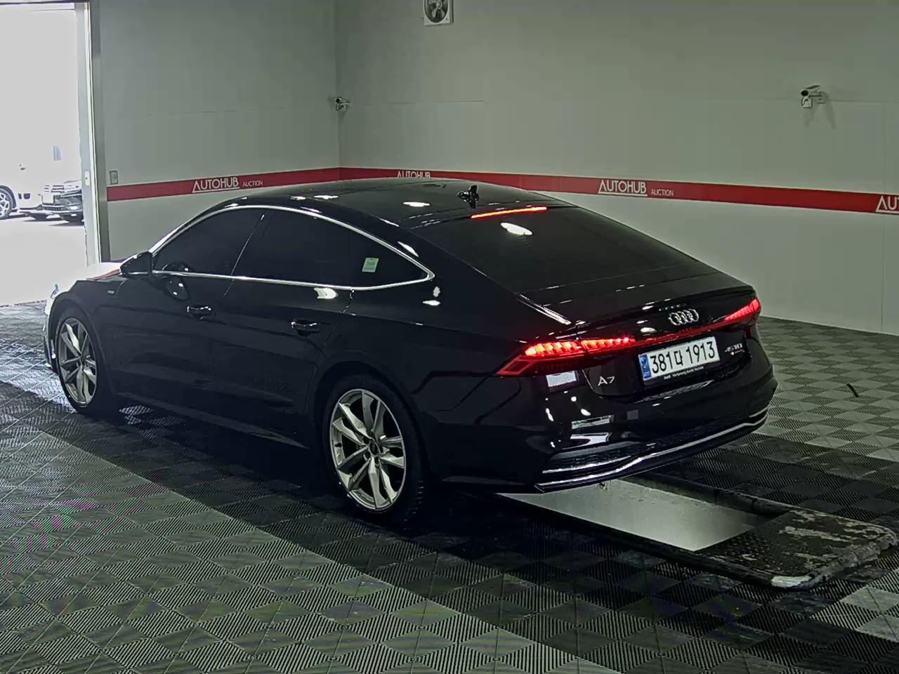 Audi A7 2023 - Image 5