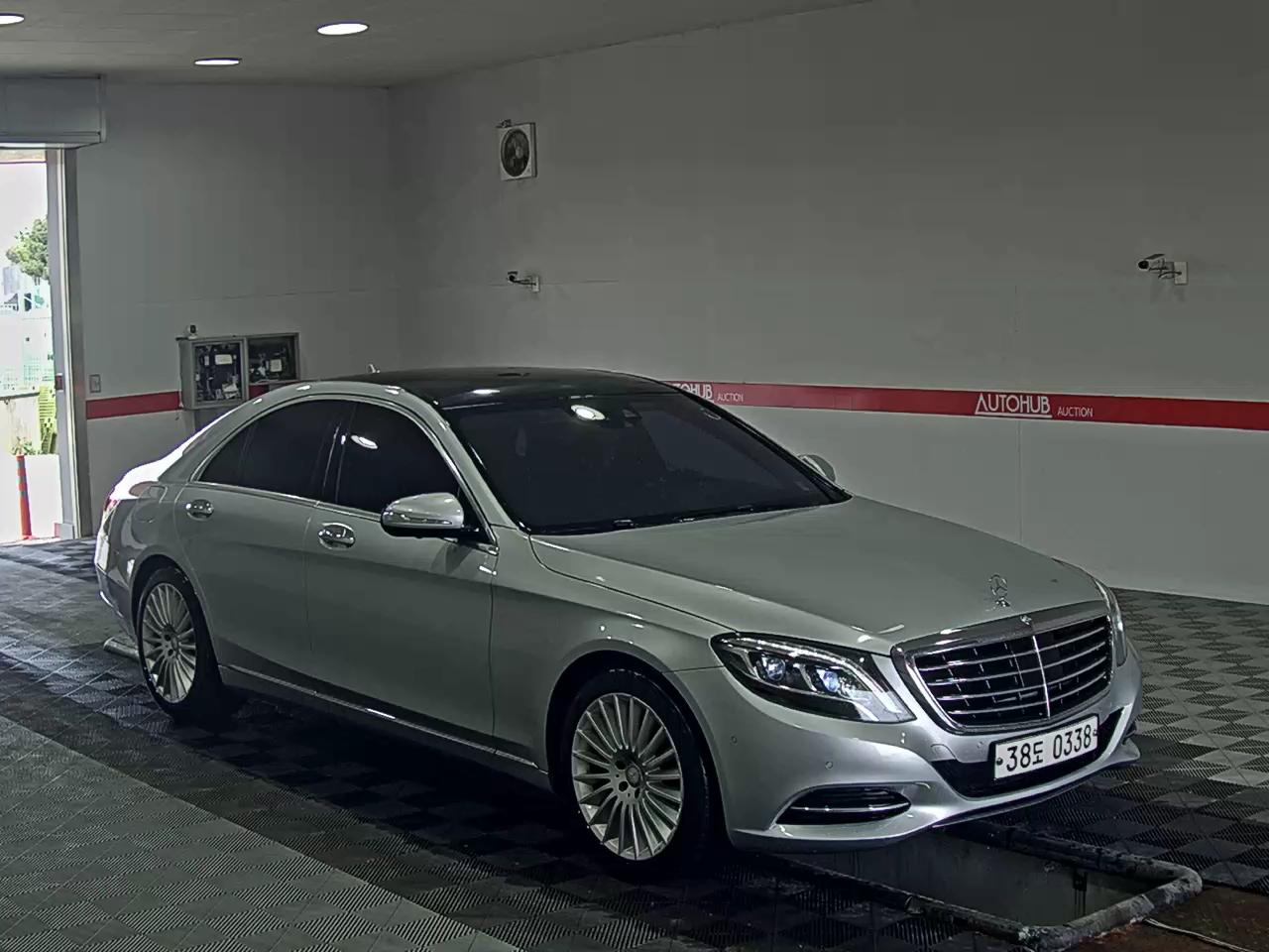 Mercedes-Benz S-Class - 2