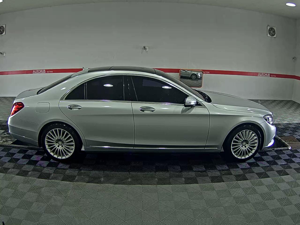 Mercedes-Benz S-Class - 3