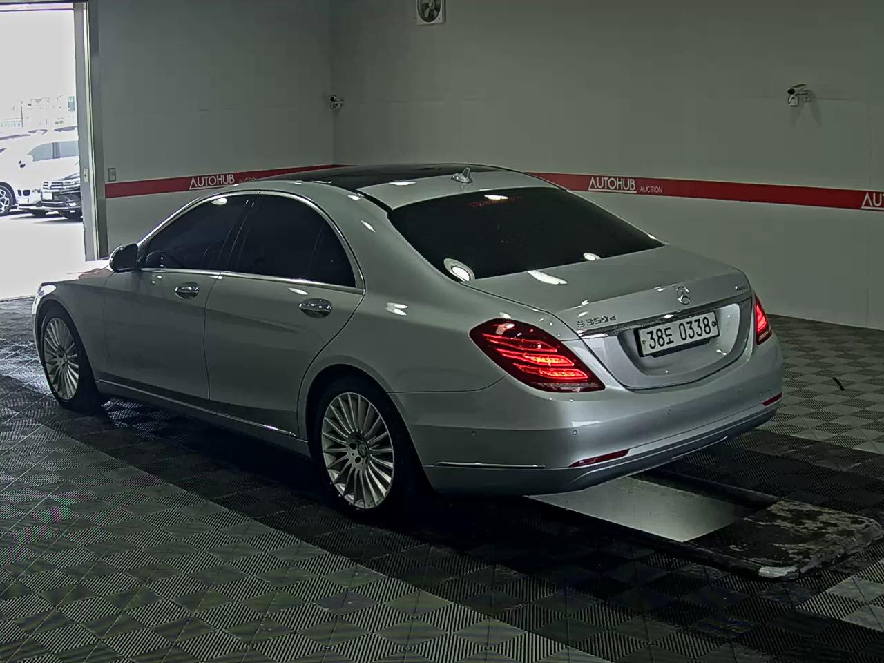 Mercedes-Benz S-Class - 5