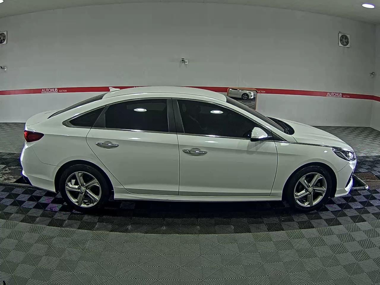 Hyundai Sonata 2018 - Image 3