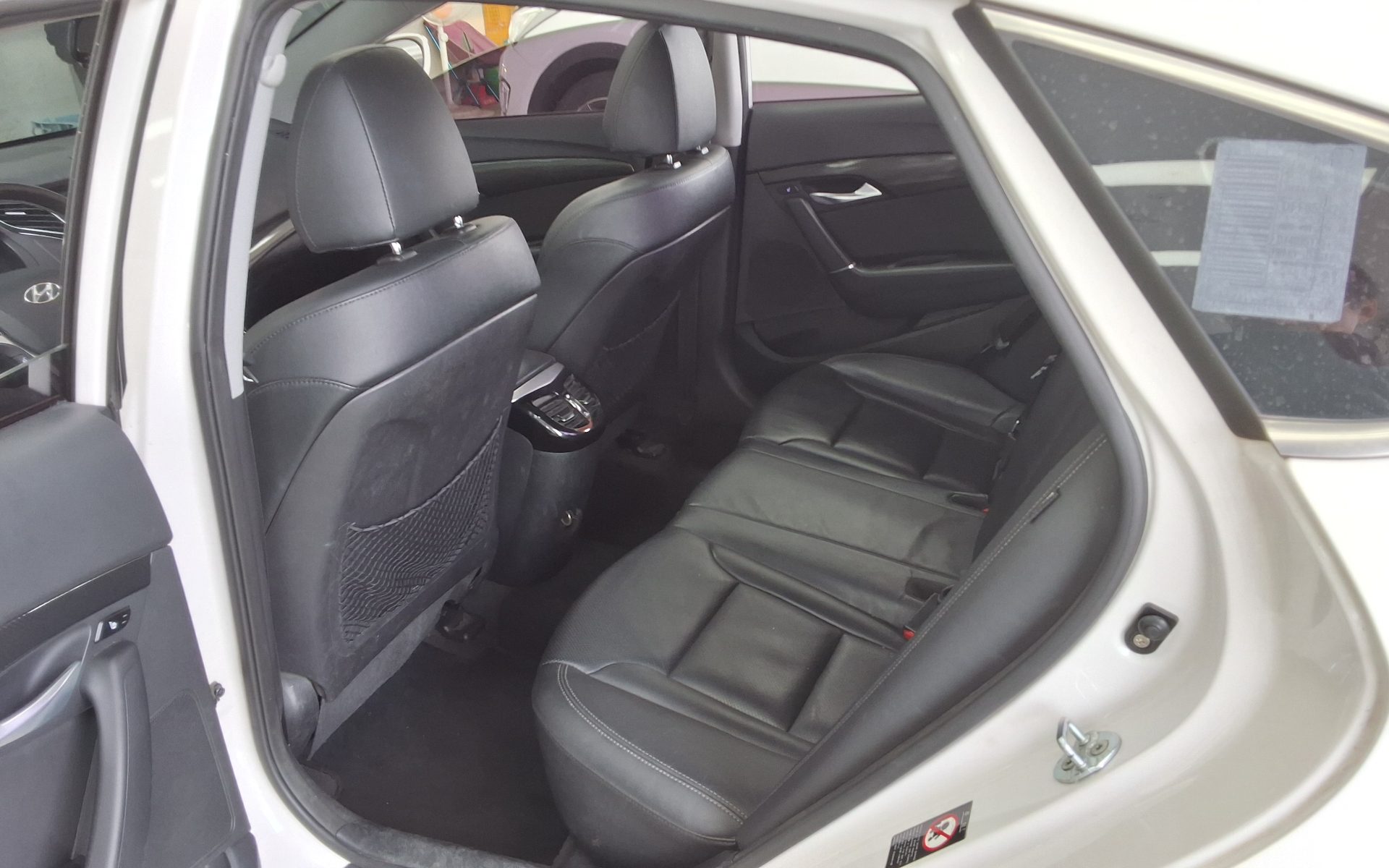 Hyundai i40 2015 - Image 11